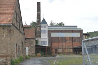 Kinder lernen Welterbe bei Freiberg kennen: Projektwoche in Muldenhütten - Die Ofenanlage an der Welterbestätte Muldenhütten bei Freiberg.