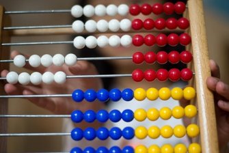 Kinderbetreuung in Annaberg-Buchholz wird teurer - Für einen vollen Krippenplatz in Annaberg-Buchholz sind ab Januar monatlich 206 statt bislang 189 Euro fällig.