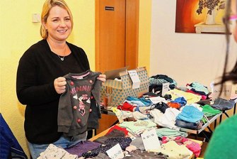 Kinderflohmarkt in Dänkritz: Die Jüngsten stellen Verkaufsgeschick unter Beweis -