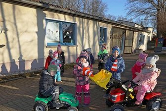 Kindergarten in Remse bekommt Anbau - Die Kinder der Kita in Remse erwarten gespannt den Baubeginn des neuen Anbaus, der als Gruppenraum genutzt werden kann. 