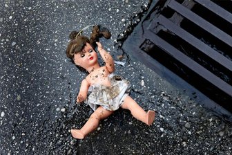 Kinderporno-Konsument aus dem Vogtland zu Haftstrafe verurteilt - „Am unermesslichen Leid von Kindern“ hat sich ein Vogtländer beteiligt, sagt die Staatsanwältin am Amtsgericht Auerbach. Der Mann besaß Kinderpornos auf dem Handy. Dies ist ein Symbolfoto.