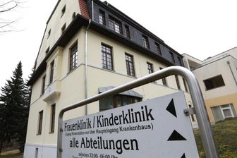 Kinderstation soll Tagesklinik werden: Lichtenstein klagt gegen Klinikbetreiber - Die Zukunft der Kinderklinik im Lichtensteiner Krankenhaus ist nach wie vor offen. Nun beschäftigt sich auch das Landgericht in Zwickau mit dem Thema. Wann die Richter entscheiden - wenn sie es überhaupt tun - ist offen.