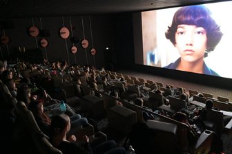 Kino statt Klassenzimmer: Welche Filmperlen Schüler in Zwickau bei „Schlingel Stars on Tour“ locken - Schulklassen schauen vorab Filme des internationalen Filmfestivals „Schlingel“ im Zwickauer Filmpalast „Astoria“.