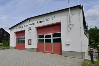 Kirchberg muss marode Feuerwehrgerätehäuser ersetzen: In welchem Ortsteil zuerst gebaut werden soll - Das angemietete Depot der Feuerwehr Cunersdorf. Kirchberg plant einen Neubau im Ortszentrum.