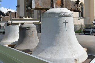 Kirche am Schwartenberg erhält neues Bronzegeläut -