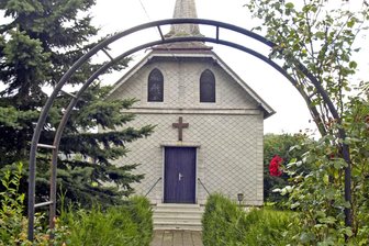 Kirche wird 100 Jahre alt – Zionsgemeinde feiert Jubiläum in Neuwürschnitz - Aufnahme der Kirche in Neuwiese aus dem Jahr 2005. Inzwischen wird 100-Jähriges gefeiert.