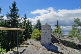 Kirchgemeinde Grünbach-Falkenstein lädt zu Freiluft-Gottesdienst - Unterhalb des Gipfels des Wendelsteins findet am Sonntag ein Gottesdienst statt.