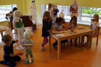 Kita wird zur Schneiderei - 