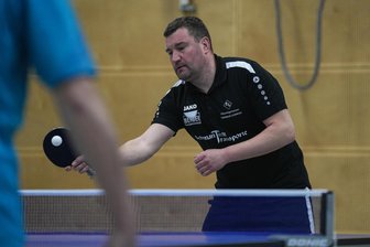 Klarer Sieg im mittelsächsischen Duell: Tischtennisspieler des SPV Altmittweida nehmen Relegationsplatz ins Visier - Holger Ebermann vom SPV Altmittweida blieb am Sonntag in seinen Duellen gegen den SV Turbine Frankenberg ungeschlagen.