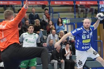 Klassiker erlebt 97. Auflage - Rechtsaußen Maximilian Lux ist immer für einen platzierten Wurf gut. Der Auer und sein Team empfangen am Sonnabend Eisenach.