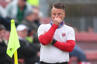 Klatsche in Meuselwitz: FSV Zwickau ohne Kapitän und Tor beim ZFC – „Wir haben alle versagt“ - Das war nix: 0:4 in Meuselwitz, die dritte Niederlage für Rico Schmitt mit dem FSV Zwickau beim ZFC ohne eigenes Tor.