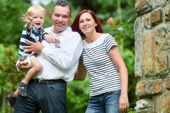 Klein Oskar hält Jens Fiedler auf Trab - Das ganze Glück von Jens Fiedler und seiner Ehefrau Josefine ist der zweieinhalbjährige Oskar.