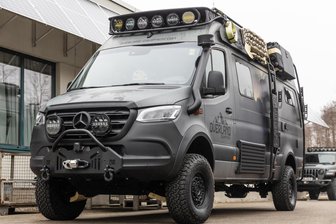Kleine Firma aus dem Erzgebirge baut Fahrzeuge für große Abenteuer - Mit diesem Abenteuer-Reisemobil präsentiert sich die Firma Overland Equipment aus Geyer auch auf Messen. Das Fahrzeug bietet nahezu alles, was auf einer Abenteuertour gebraucht werden könnte. Kaufpreis: rund 280.000 Euro