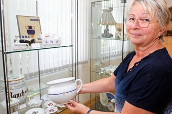 Kleine Schau mit Porzellan aus Fraureuth - 