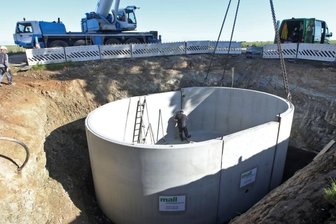 Kleines Dorf bekommt eine riesige Löschwasserzisterne - 