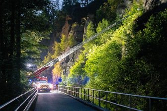 Kletterer bei Unfall in Wolkensteiner Schweiz schwer verletzt - Schwerer Unfall in der Wolkensteiner Schweiz in der Nacht zu Samstag: Ein Kletterer war dort verunglückt.