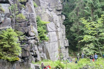 Kletterer stürzt an der Teufelsmauer in die Tiefe -