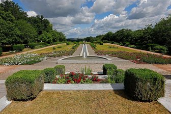 Klimawandel: Garten am Lichtensteiner Kulturpalais muss neu bepflanzt werden - „Es wird wilder“ - Mehrere sehr trockene Sommer haben dem Französischen Garten am Lichtensteiner Palais in den letzten Jahren schwer zugesetzt.