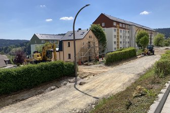 Klingenthaler Kopernikusring: Städtischer Bauchef bilanziert problemlosen Baustart - Der Kopernikusring in Klingenthal wird bis Jahresende in drei Abschnitten gebaut.