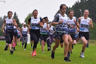 Klingenthaler Starterinnen dominieren Grünbacher Kirmeslauf - 