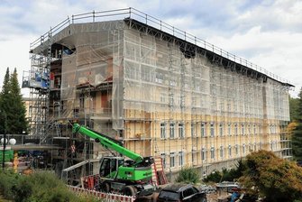 Klinikbau Erlabrunn: Eine Erweiterung nach oben -