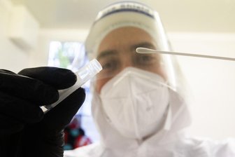 Kliniken: Es bleibt bei der Testpflicht - 