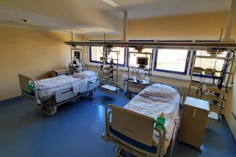 Kliniken in Mittelsachsen: Coronalage trotz voll belegter Betten beherrschbar - Insgesamt wurden im Klinikum Mittweida mit Stand vom Samstag sieben stationäre Fälle sowie 62 Verdachtsfälle gezählt.