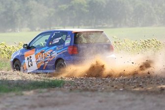 Klosterstädter fahren sich für Heimspiel warm - Andreas Schramm und Sindy Schneider holten rund um Bad Schmiedeberg im VW Polo GTI einen Klassensieg. 