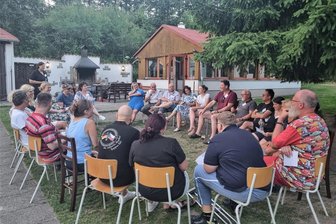 Klub im böhmisch-sächsischen Erzgebirge wächst über sich hinaus - Im ersten Sprachcamp des Klubs im Sommer 2023 in Kytlice paukten Deutsche und Tschechen die Sprache des Nachbarn.