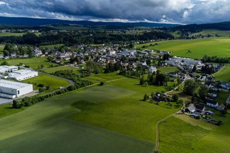 Knappe Sache: Stützengrün schafft Stromsparen wieder ab - Im Bürstenmacherdorf und seinen Ortsteilen sollen die Laternen nachts wieder durchleuchten.
