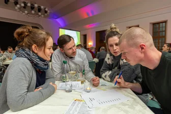 Kneipenquiz debütiert mit durchschlagendem Erfolg - Beim Kneipenquiz haben auch Eva Treichel, Thomas Treichel, Marie Neudeck und Max Neudeck aus Plauen gerätselt.