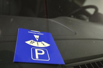 Knöllchen-Marathon in Limbach-Oberfrohna: Stadt nimmt Falschparker ins Visier - Der Vollzugsdienst kontrolliert demnächst intensiv den parkenden Verkehr in Limbach.