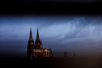 Kölner Dom kostet bald 12 Euro Eintritt - aber nicht immer - Die Finanzierung des Kölner Doms ist immer wieder Thema. (Archivbild)