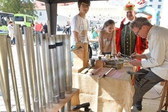 "König" besucht Pfeifenbauer -