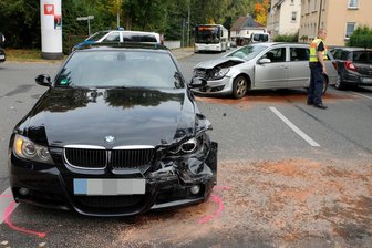 Kollision in Reichenbrand - Bei einem Unfall in Chemnitz sind am Donnerstagnachmnittag ersten Informationen zufolge zwei Personen leicht verletzt worden.