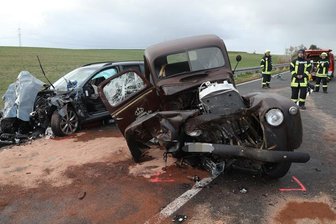 Kollision mit Oldtimer bei Ostrau: Zweites Todesopfer - 