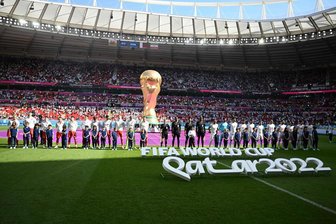 Kolumne zum Wochenende: Von der Doppelmoral zum Kompromiss - Die Fußball-WM in Katar lässt derzeit viel über das Thema Doppelmoral diskutieren.