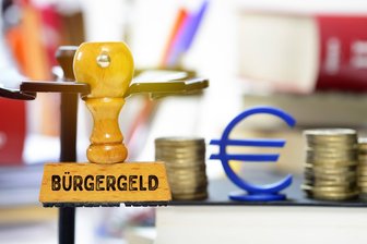 Kommentar zu Neuregelungen beim Bürgergeld: Warum härtere Sanktionen fair sind - Wer die Zusammenarbeit mit dem Jobcenter verweigert, soll nach dem Willen der schwarz-roten Koalition beim Bürgergeld künftig schneller und härter sanktioniert werden.