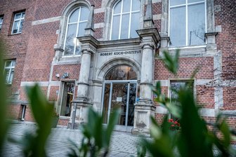 Kommentar zu RKI-Protokollen: Darum ist die Corona-Aufarbeitung zum Scheitern verdammt - Das Robert-Koch-Institut soll Protokolle der Krisenstabsitzungen weitgehend ungeschwärzt veröffentlichen.
