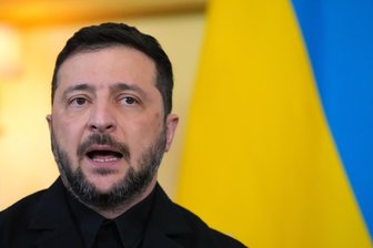 Kommentar zu Wahlen in der Ukraine: Ein Zugeständnis an Trump - Der ukrainische Präsident Wolodymyr Selenskyj hat seine Bereitschaft zu Wahlen in dem von Russland angegriffenen Land erklärt – unter bestimmten Voraussetzungen.