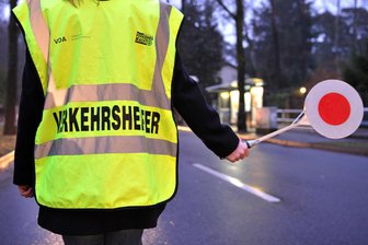 Kommentar zu Wegfall von Schülerlotsen im Erzgebirge: Richtiger Ton gefragt - In Stollberg gibt es seit diesem Schuljahr keine Verkehrshelfer mehr.