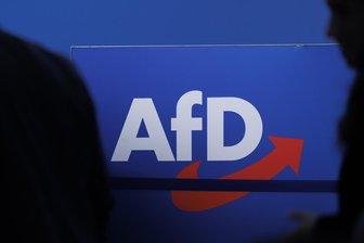 Kommentar zum AfD-Gerangel in Chemnitz: Irgendjemand sagt doch nicht die ganze Wahrheit - Innerhalb der Chemnitzer AfD gibt es derzeit einen heftigen Konflikt.