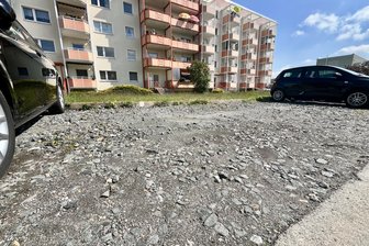 Kommentar zum Kirchberger Parkplatz-Ärger: Klare Kommunikation hilft - In Kirchberg ärgern sich Anwohner über den schlechten Zustand von Parkplätzen im Neubaugebiet. Foto: Holger Weiß