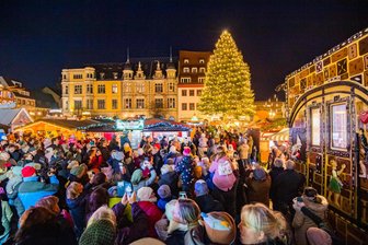 Kommentar zum Sicherheitskonzept für den Weihnachtskonzert: Zufahrtsschutz ist keine Spaßbremse - Das oberste Ziel ist die Sicherheit der Besucher des Zwickauer Weihnachtsmarkts.