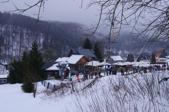 Kommentar zum Skilift-Aus: Eine fatale Entwicklung im Erzgebirge - Bis 2021 war der Skilift in Holzhau die Hochburg des Wintersports in der Region.