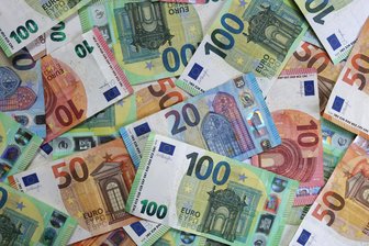 Kommentar zum Sondervermögen für Infrastruktur: Der Rest vom Schützenfest? - Beim Sondervermögen für Infrastrukturprojekte könnten riesige Summen vom Bund fließen. Doch was davon in den Kommunen ankommt, ist noch völlig offen.