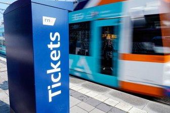 Kommentar zur Debatte um die Finanzierung des 9-Euro-Tickets: Politische Scharmützel - 
