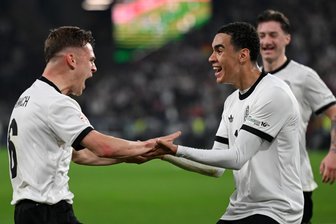 Kommentar zur deutschen Nationalmannschaft: Die DFB-Elf macht wieder Spaß - DFB-Kapitän Joshua Kimmich (links) und Jamal Musiala jubeln gemeinsam.