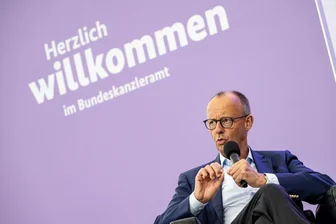 Kommentar zur Diskussion um Sozialreformen: Der tapsige Weg des Friedrich Merz zum Reformkanzler - Bundeskanzler Friedrich Merz (CDU) dringt auf eine Neuausrichtung der Sozialpolitik.