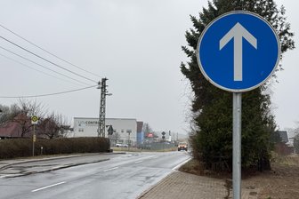 Kommentar zur Großbaustelle B 169: Augen auf und durch - Im Zuge des B 169-Ausbaus entsteht in Dittersbach auch eine neue Linksabbiegespur in die Straße Zum Bahnhof.